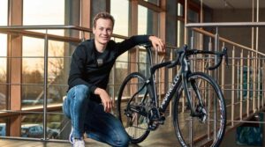 Unstoppable Force: Tobias Kongstad’s Solo Breakaway Dominates Men’s Field as Karolina Migon Clinches Victory with a Daring Late Attack!