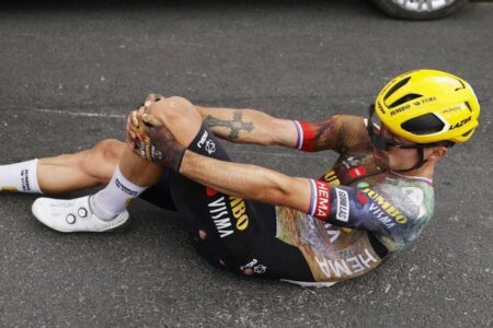 Red Bull-Bora-Hansgrohe: Embracing Strategy Over the Leader’s Jersey in Giro d’Italia!