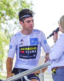Van Aert Triumphs as Giro d’Italia Stage 9 Shakes Up the General Classification!