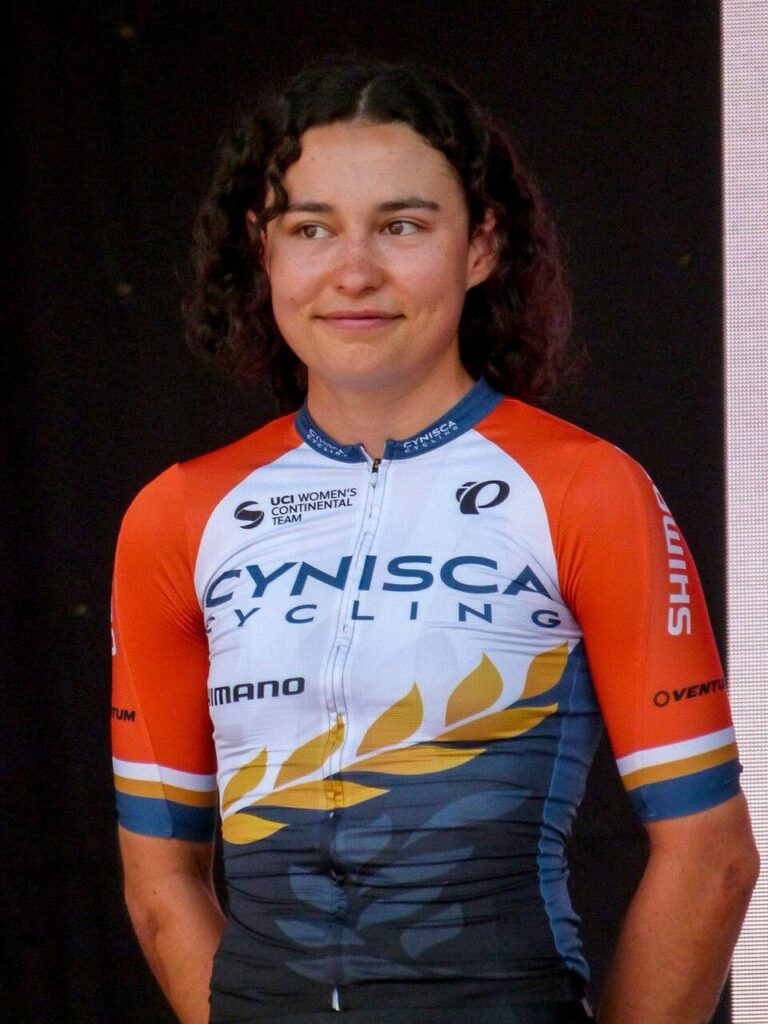 Mara Roldan Stuns with Daring 14km Solo Breakaway to Win Stage 2 of Tour of Britain Women