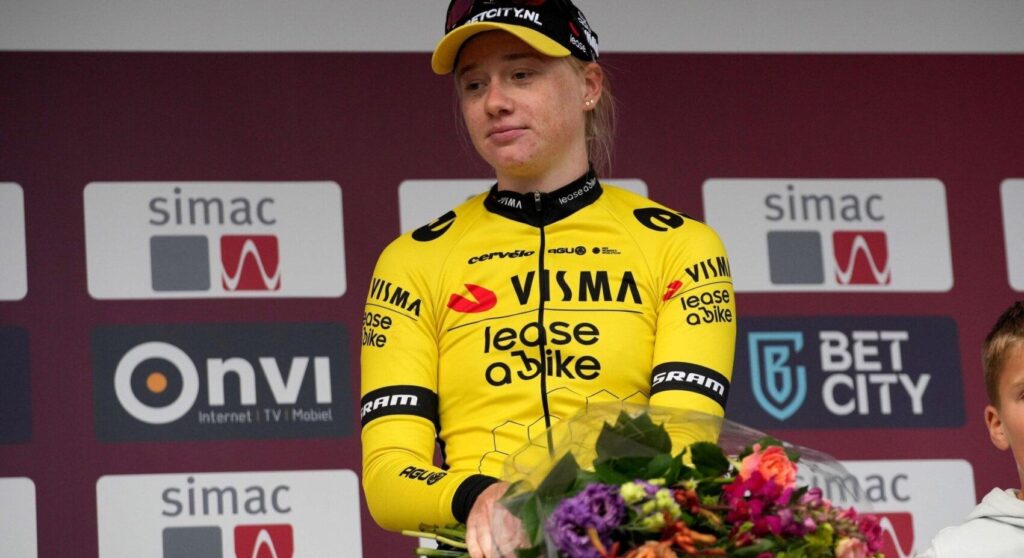 Veenhoven Shines with Podium Finish at UAE Tour Women Season Opener
