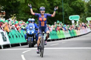 Dramatic Crash in Tour of Britain Stage 3: Mara Roldan Suffers Fractured Femur