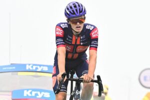 Oscar Onley Soars to an Impressive Fourth Place at the Tour de France
