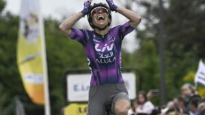 41-Year-Old Spanish Rider Garcia Makes History as Oldest Stage Winner at Women’s Tour de France