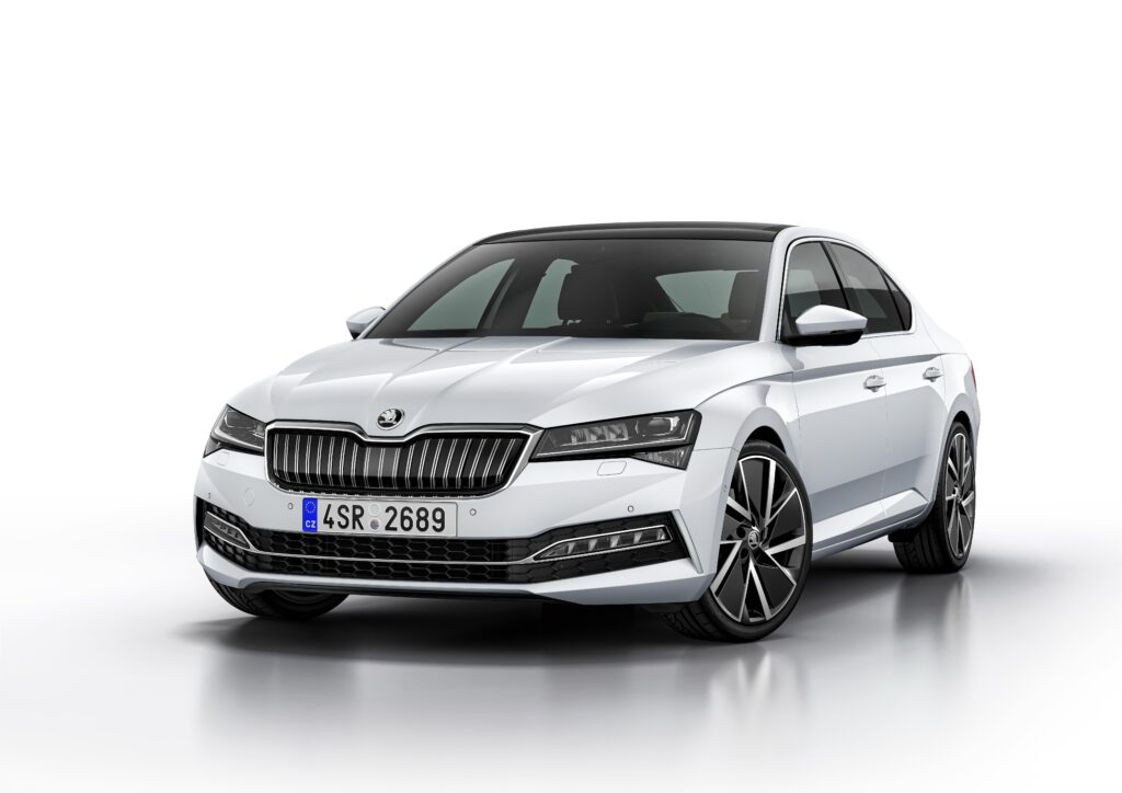 Škoda Collaborates with Female Illustrators to Create Bold and Striking Tour de France Femmes Artwork