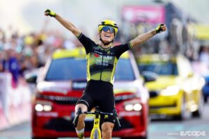 Ferrand-Prévot Shines on Queen Stage to Claim Yellow Jersey in Tour de France Femmes