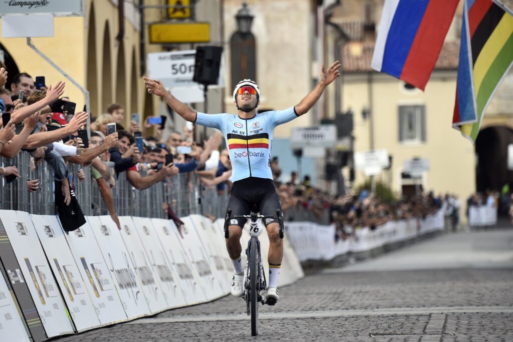 Discover the Champions of the UCI Gravel World Championships!