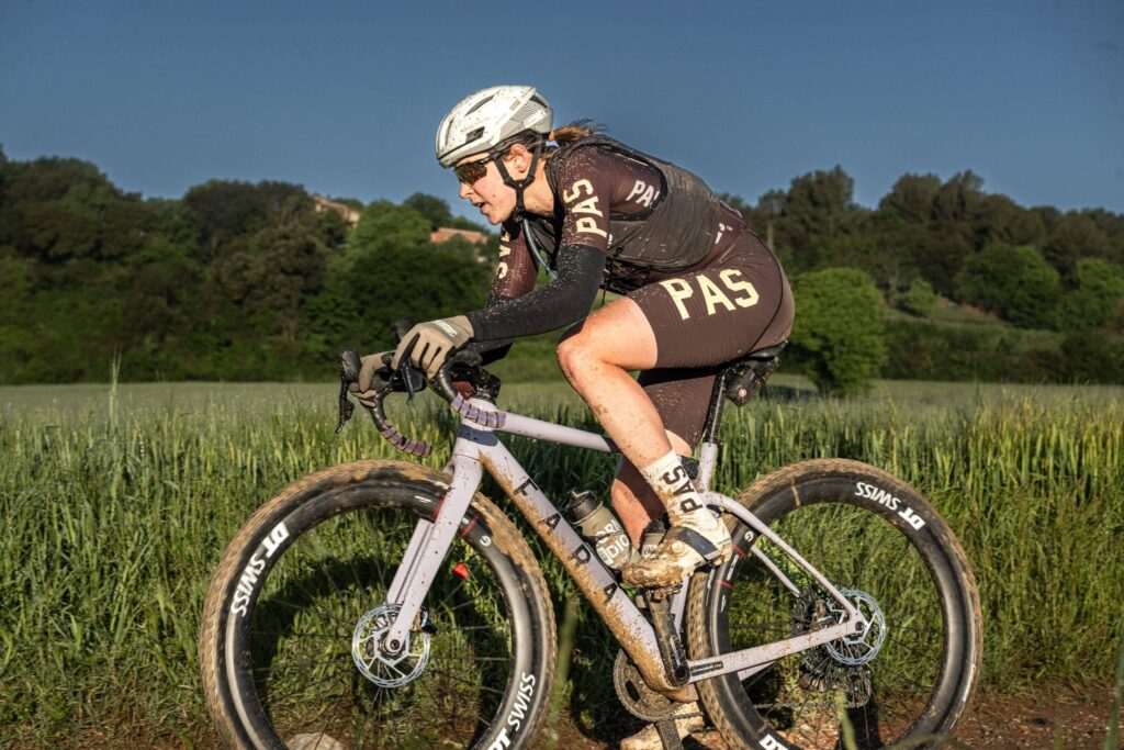 Two-Time Traka 360 Champion Karolina Migoń Aims for Victory at Unbound Gravel 200 in Bold US Racing Quest