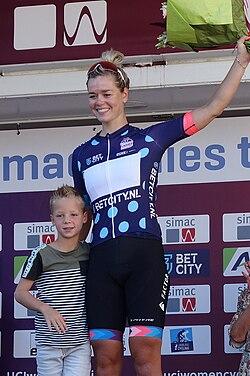 Nooijen Dazzles with Stunning Win in Fourth Stage of Giro d’Italia Women
