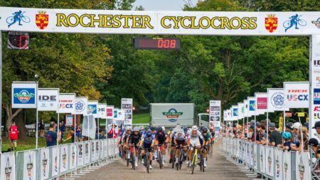 Manon Bakker and Eric Brunner Dominate Elite C1 Races on Day 1 of Rochester Cyclocross