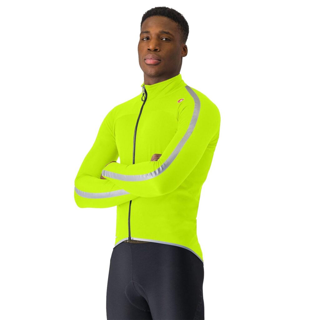 Castelli Ultra Rain Cape Review: Stylish Jersey Fit That Struggles to Keep You Dry
