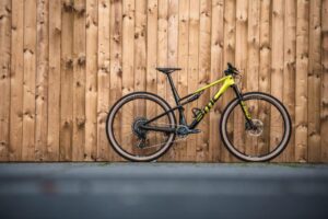 Unveiling the BMC Fourstroke R 01 VAR0: Your Ultimate Custom-Ready Machine