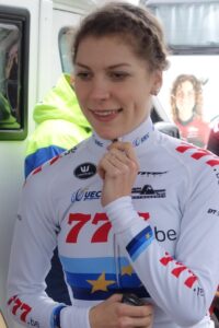 I Regret It Now” – Yara Kastelijn Apologizes to Teammate After Intense Gravel World Championships Showdown