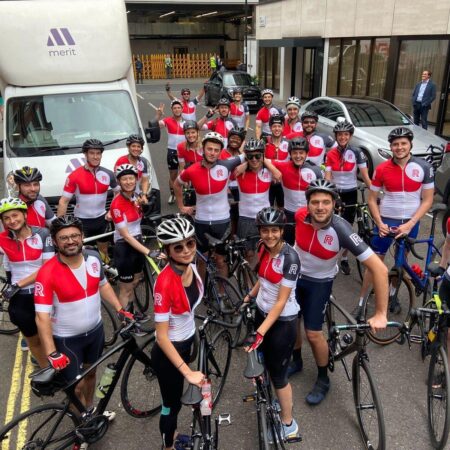 Meet the Man Who Conquered 420 Miles in 24 Hours Cycling Around a Park for Charity Meet the Man Who Conquered 420 Miles in 24 Hours Cycling Around a Park for Charity