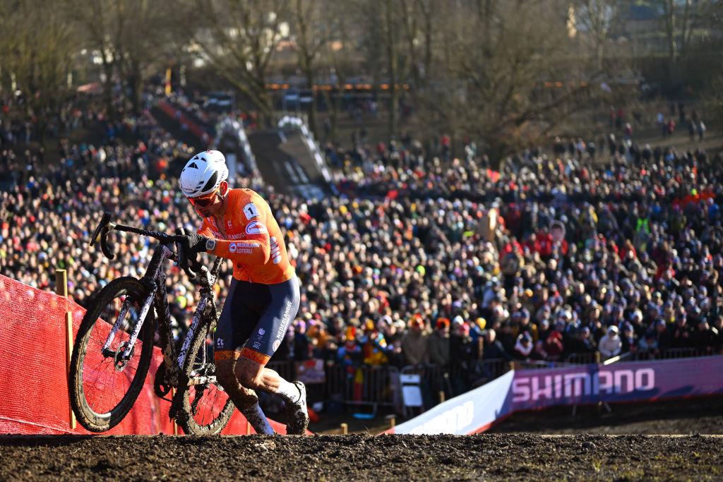 The Ultimate Cyclocross Viewing Guide: Live Streams, TV Channels, and Full Schedule The Ultimate Cyclocross Viewing Guide: Live Streams, TV Channels, and Full Schedule