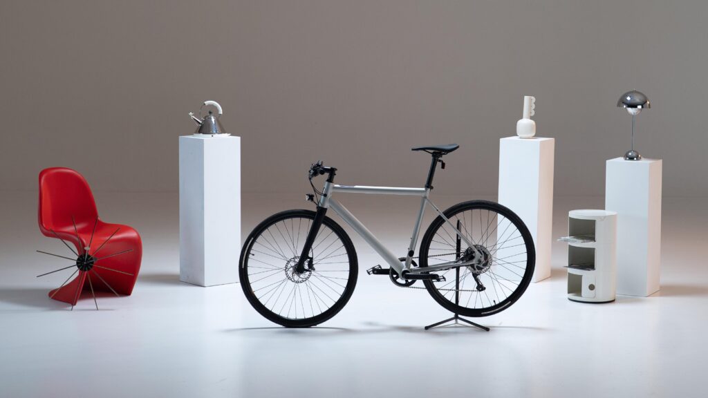 Ampler Bikes Launches Curt: The Sleek eBike with the Industry’s First On-Bike USB-C Charging System