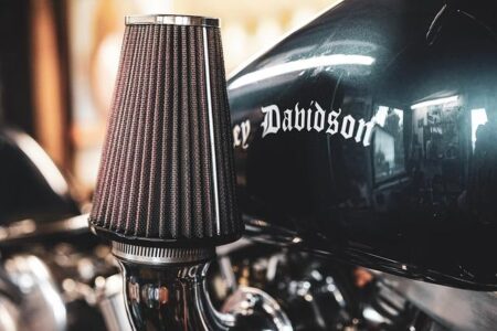 Experience Ultra-Smooth Shifting with the BikeYoke Shifty v2 for Mechanical SRAM Mountain Bikes Experience Ultra-Smooth Shifting with the BikeYoke Shifty v2 for Mechanical SRAM Mountain Bikes