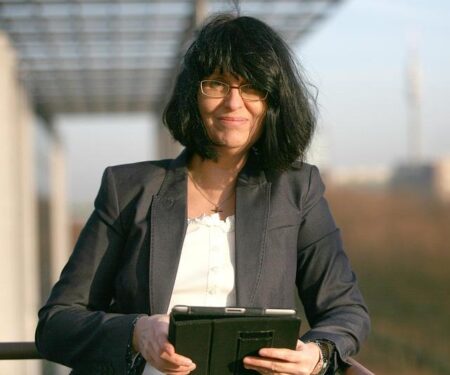 Le Col Founder Steps Down After Years of Battling Financial Challenges Le Col Founder Steps Down After Years of Battling Financial Challenges