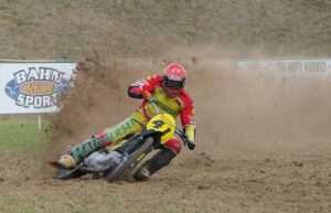 Part Track Bike, Part Cross Bike: The Perfectly Simple Machine for Grass-Track Racing