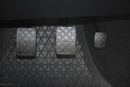 Take Full Command with the Crankbrothers Stamp EVO Flat Pedals and Their Massive Rectangular Platform Take Full Command with the Crankbrothers Stamp EVO Flat Pedals and Their Massive Rectangular Platform