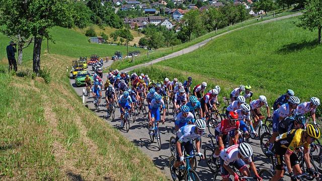 Tour de Pologne Stage 4 Suspended for Nearly 40 Minutes After Massive Peloton Crash Tour de Pologne stage 4 neutralised for nearly 40 minutes after major crash in peloton